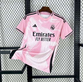 REAL MADRID ROSA TRAUM
TRIKOT