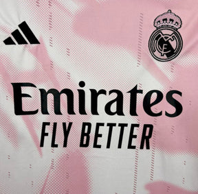 REAL MADRID ROSA TRAUM
TRIKOT