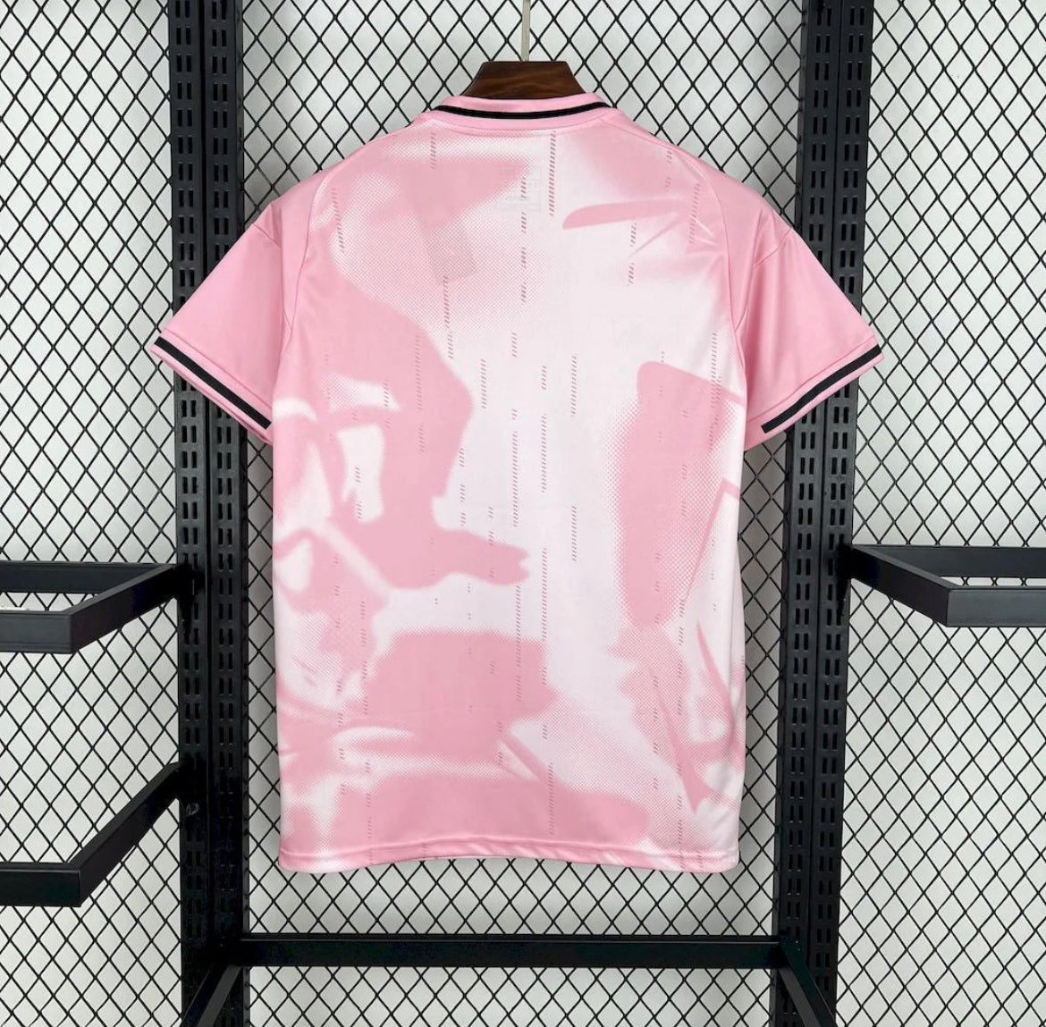 REAL MADRID ROSA TRAUM
TRIKOT