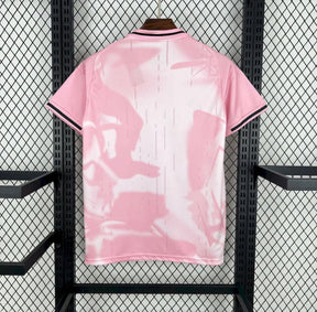 REAL MADRID ROSA TRAUM
TRIKOT