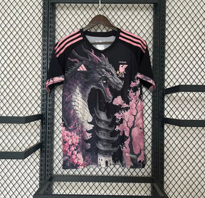 2023 JAPAN ROSA DRACHE
KIT SONDERAUSGABE